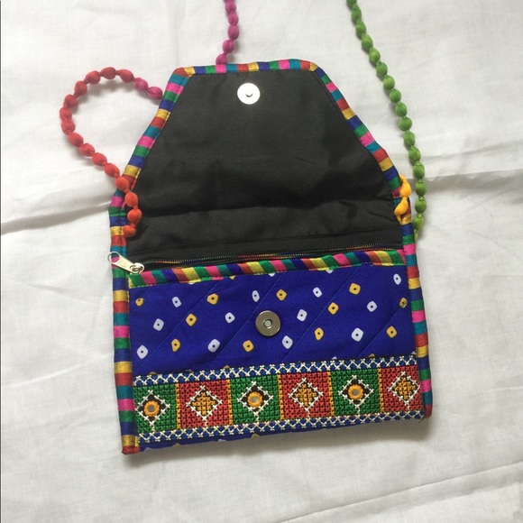 Body cross purse - Picture 6 of 8